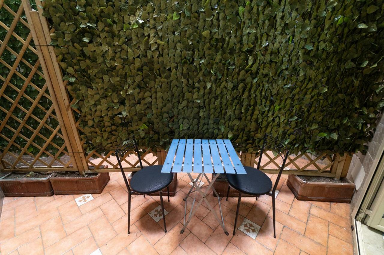 Una Stanza Al Museo Napels Buitenkant foto