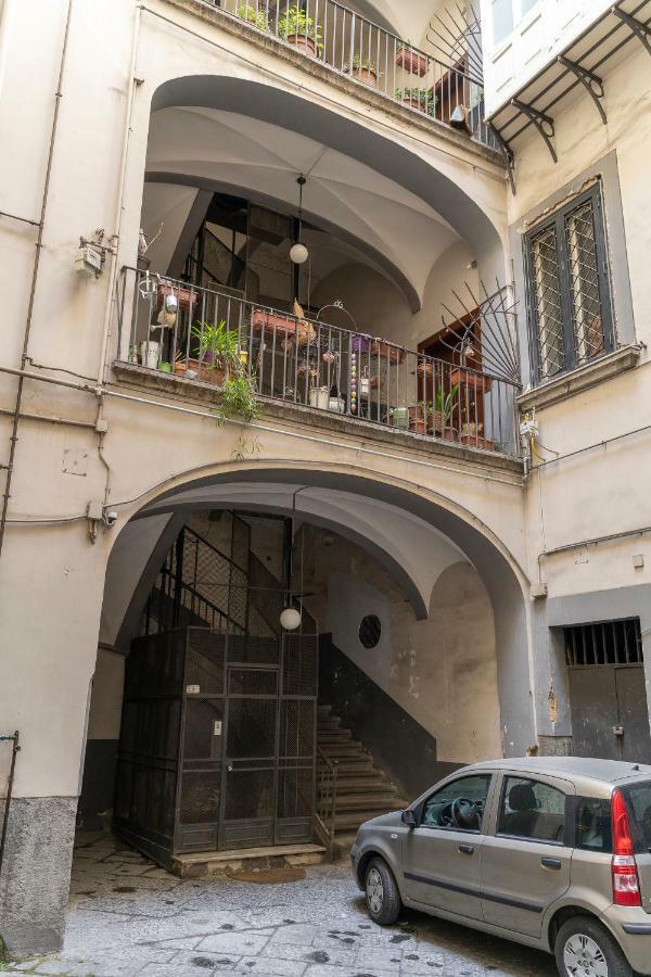 Una Stanza Al Museo Napels Buitenkant foto